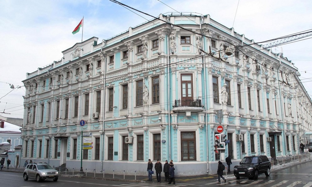Что представляет комплекс зданий посольства Белоруссии введенный в Москве